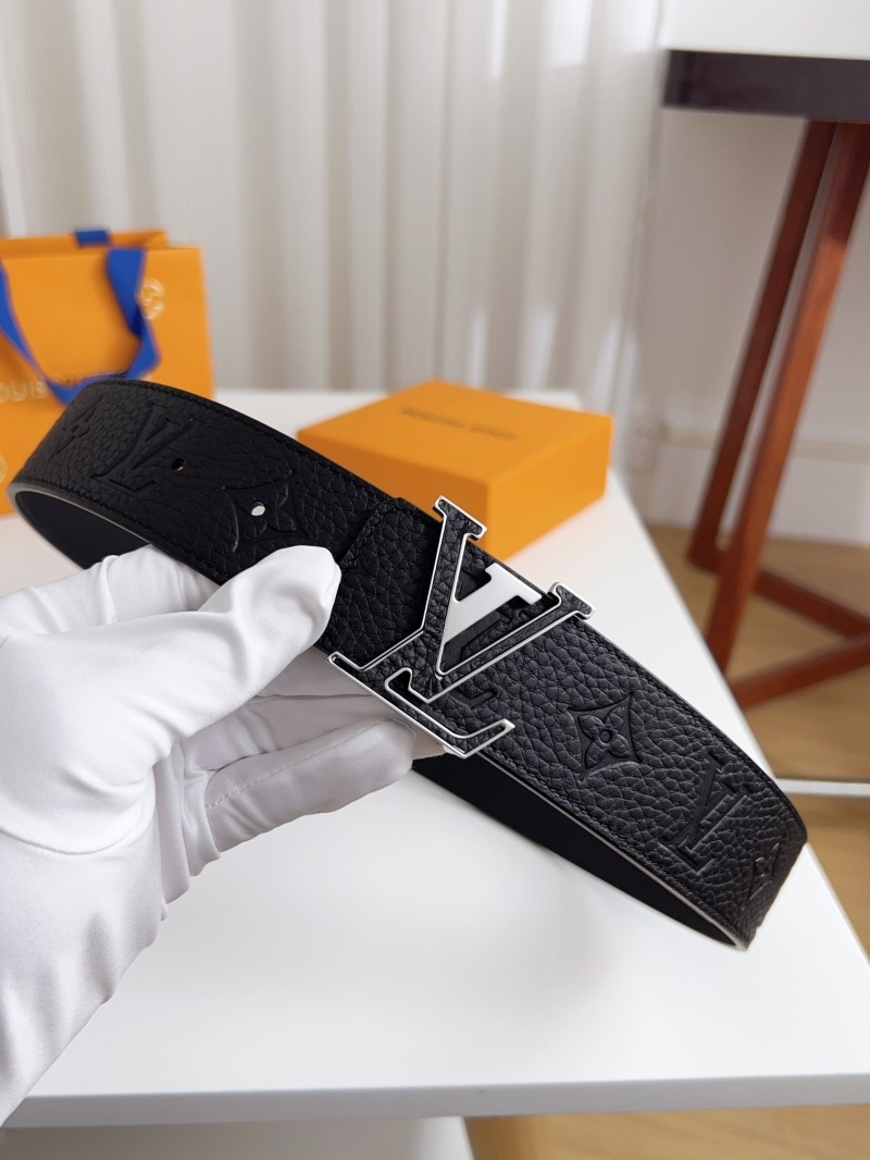 LOUIS VUITTON Belts